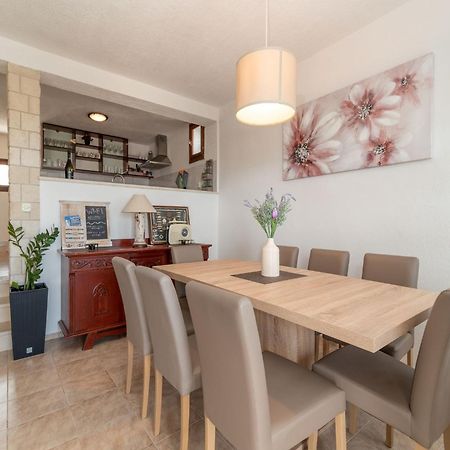 Scenic Sea View,Three Bedroom Villa With Pool Трогір Екстер'єр фото