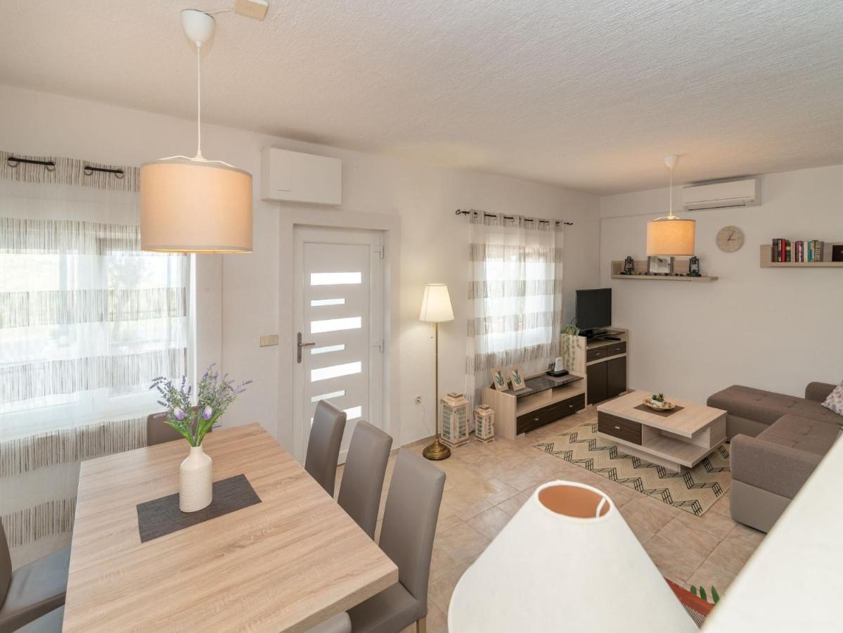 Scenic Sea View,Three Bedroom Villa With Pool Трогір Екстер'єр фото